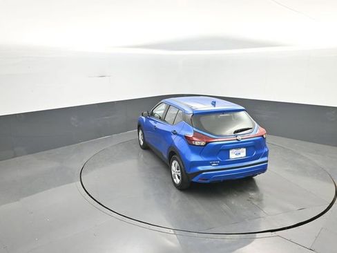 Used 2023 Nissan Kicks S FWD image 28