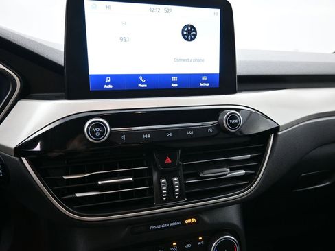 Certified 2022 Ford Escape SE w/ Convenience Package image 17