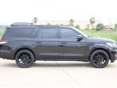 Used 2023 Lincoln Navigator L Black Label AWD/4WD image 4