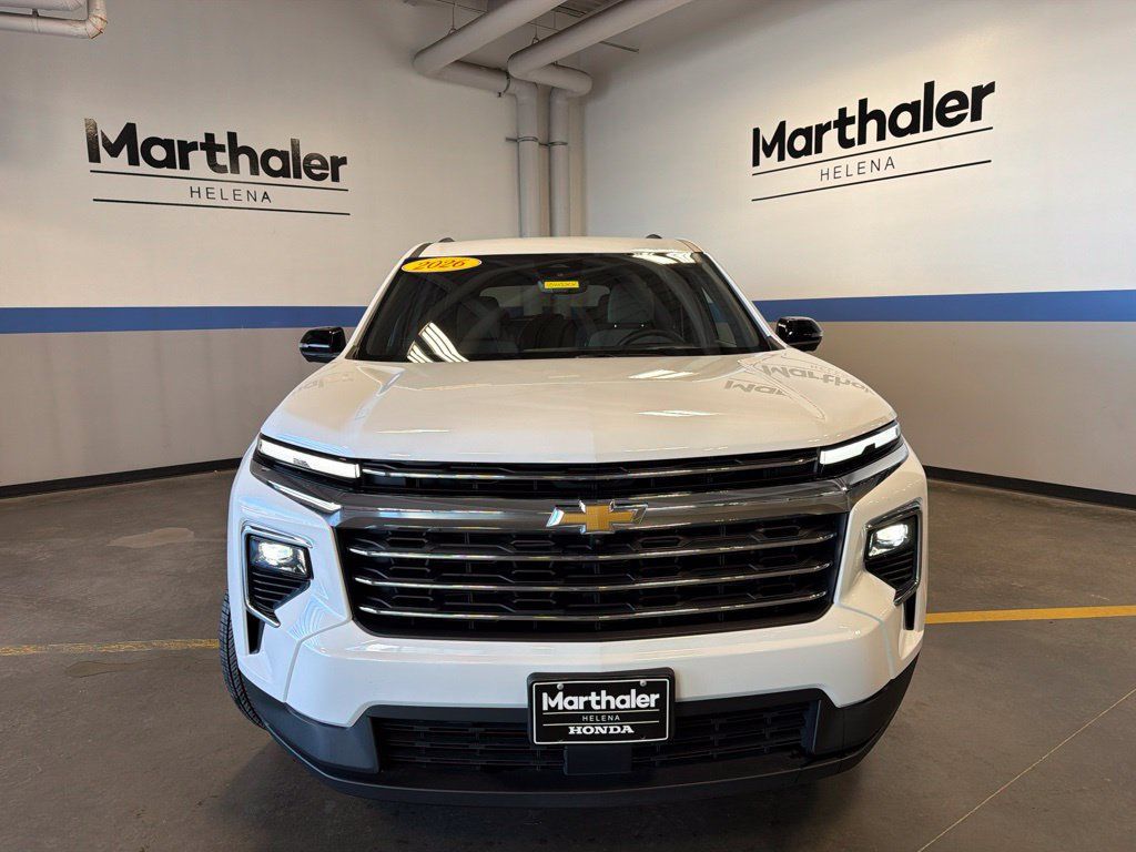Used 2026 Chevrolet Traverse LT w/ Driver Confidence Package AWD/4WD image 2