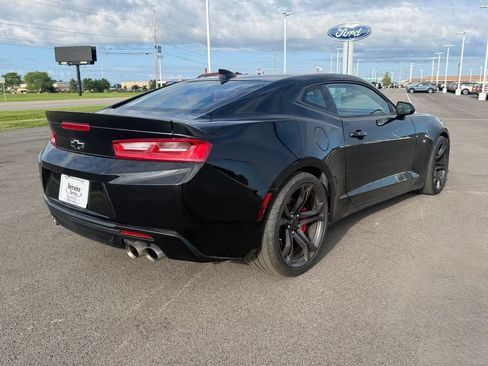 Used 2018 Chevrolet Camaro SS RWD image 5