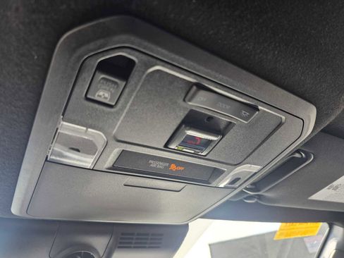 Used 2025 Toyota 4Runner SR5 image 33