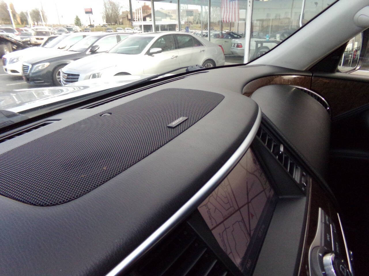 Used 2015 INFINITI QX80 4WD w/ Driver's Assistance Package image 47