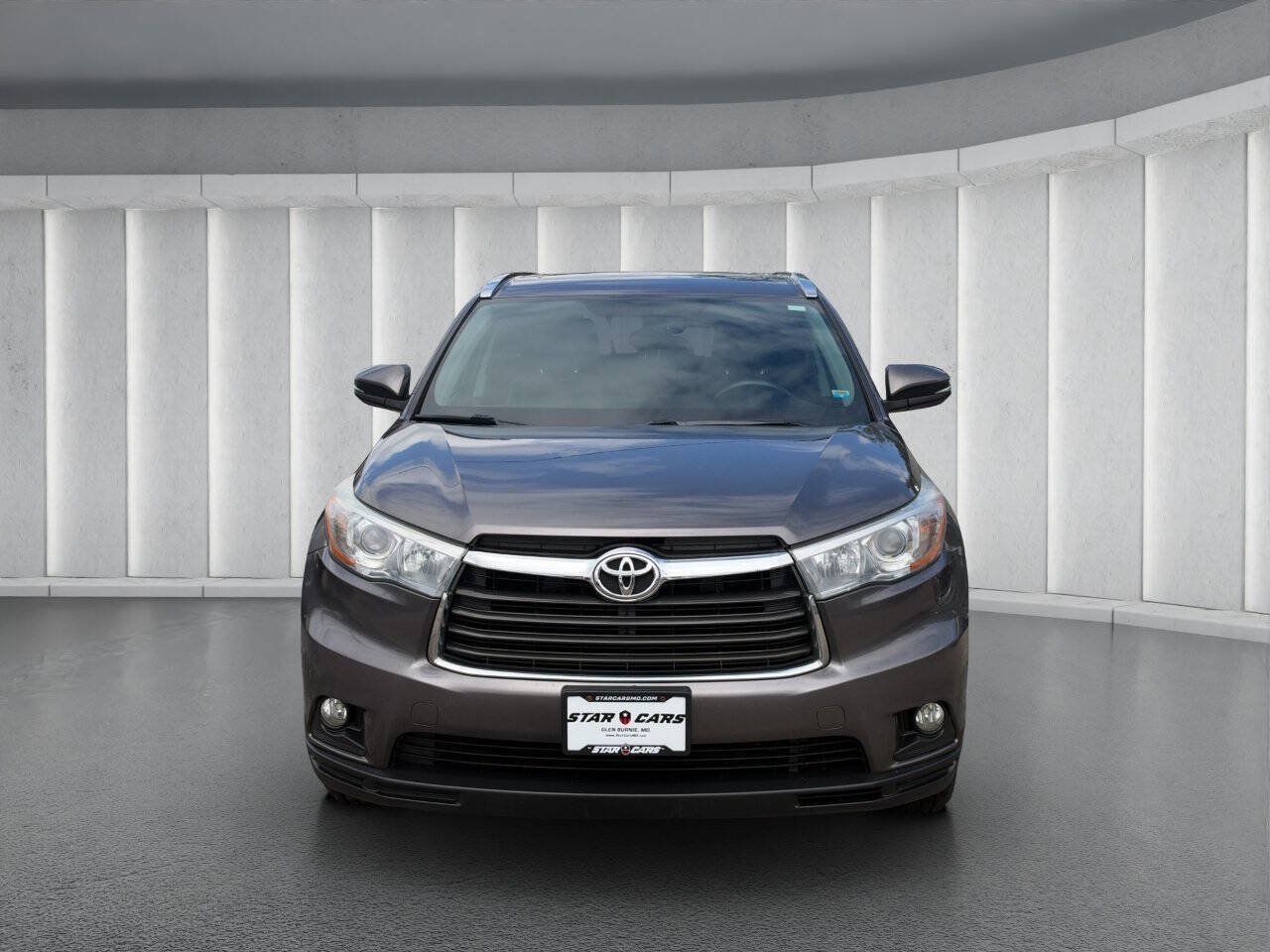 Used 2016 Toyota Highlander XLE AWD/4WD image 8