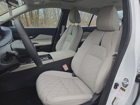 New 2026 Nissan Sentra SL w/ Floor Mat Package image 10