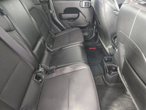 Used 2023 Jeep Gladiator Sport AWD/4WD image 35