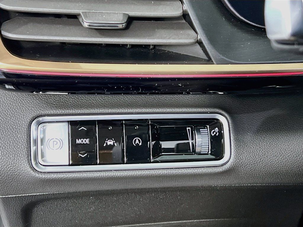 Certified 2026 Buick Envision Avenir AWD/4WD image 9