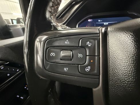 Used 2025 GMC Sierra 2500 AT4 AWD/4WD image 17