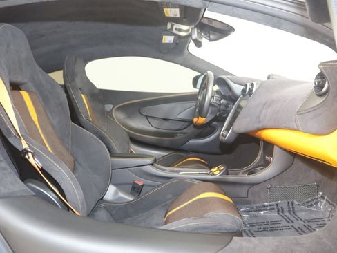 Used 2020 McLaren 570S Coupe RWD image 14