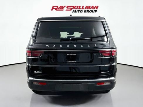 Used 2022 Jeep Wagoneer Series III w/ Premium Group I AWD/4WD image 6
