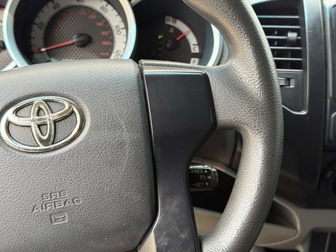 Used 2014 Toyota Tacoma PreRunner RWD image 23