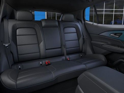 New 2026 Chevrolet Equinox EV LT image 17