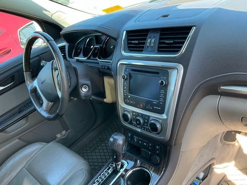 Used 2015 GMC Acadia Denali image 11