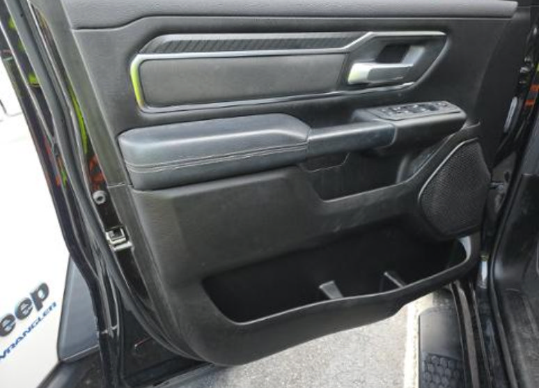 Used 2025 RAM 1500 Big Horn RWD image 11