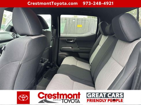 Certified 2023 Toyota Tacoma TRD Off-Road image 9