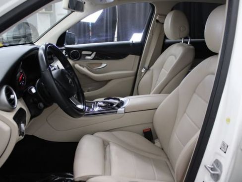 Used 2016 Mercedes-Benz GLC 300 image 12