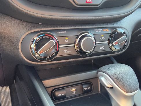 Used 2023 Kia Soul LX w/ Option Group 015 FWD image 20