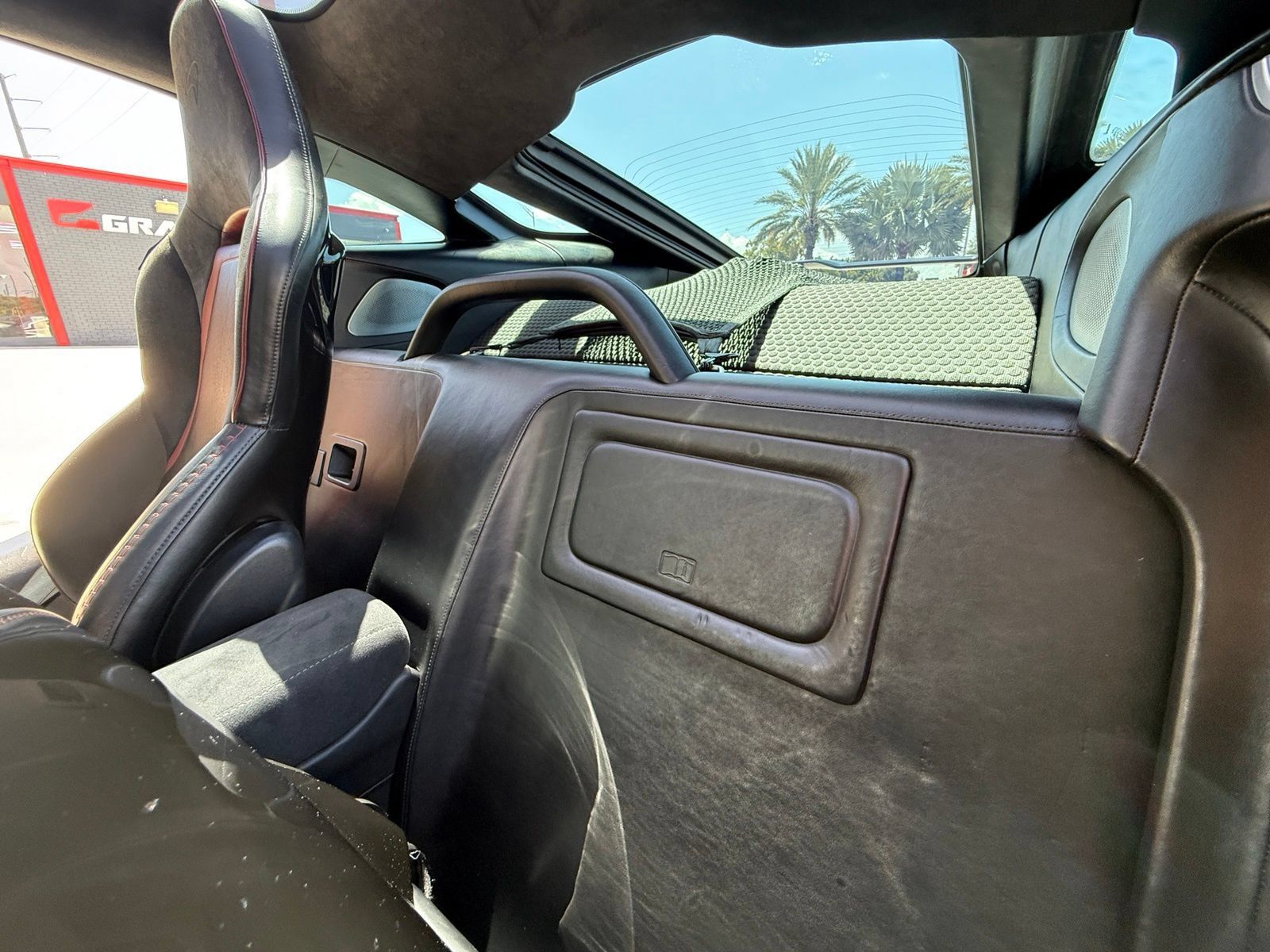 Used 2020 McLaren GT RWD image 25