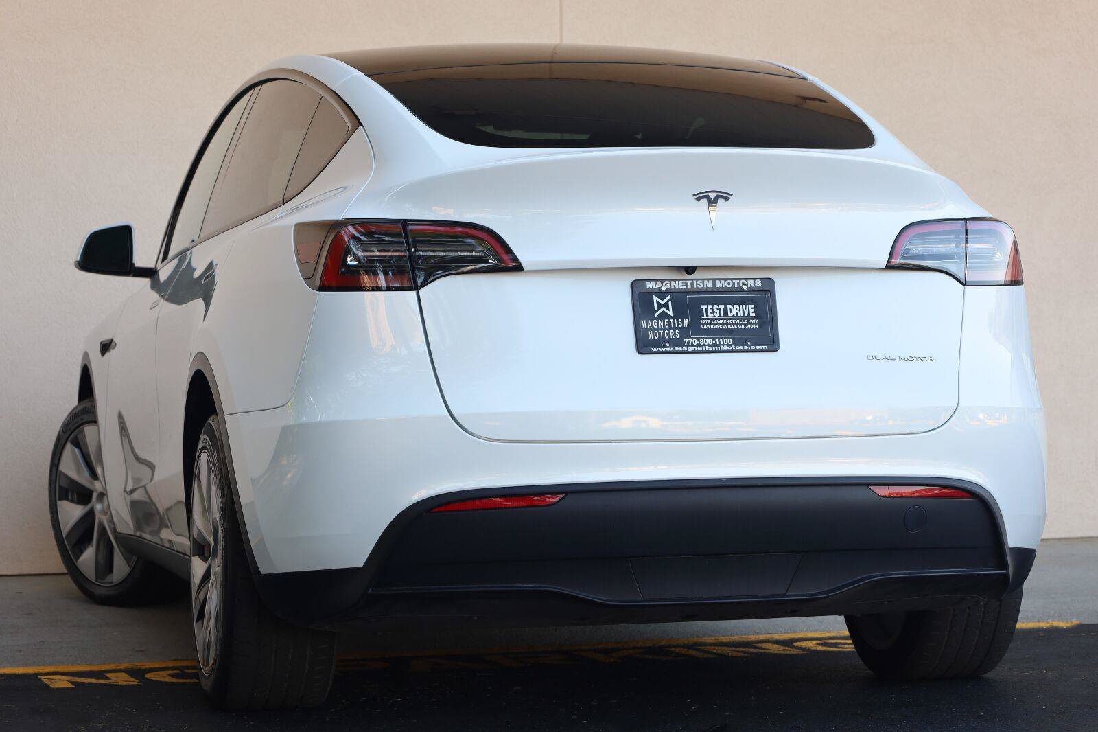 Used 2023 Tesla Model Y Long Range AWD/4WD image 9