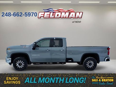 Used 2024 Chevrolet Silverado 2500 LT image 2