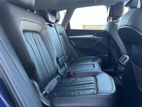 Used 2019 Audi Q5 2.0T Premium w/ Convenience Package image 14