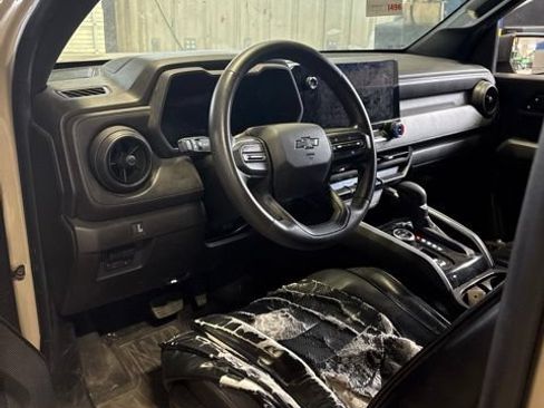Used 2023 Chevrolet Colorado Trail Boss w/ Advanced Trailering Package AWD/4WD image 7