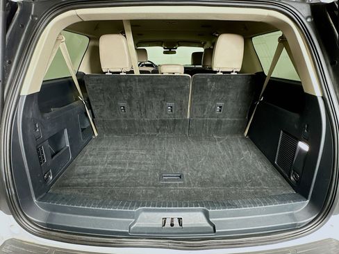 Used 2024 Ford Expedition Max XLT image 30