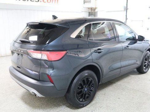 Used 2022 Ford Escape SE w/ Cold Weather Package image 6