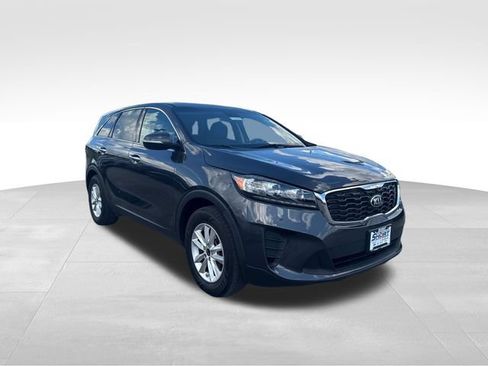 Used 2019 Kia Sorento FWD image 3