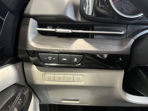 Certified 2024 Kia Carnival EX image 18