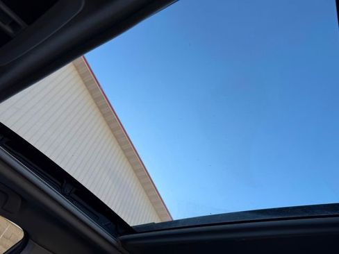 Used 2015 Subaru Forester 2.5i Premium w/ All-Weather Package image 12