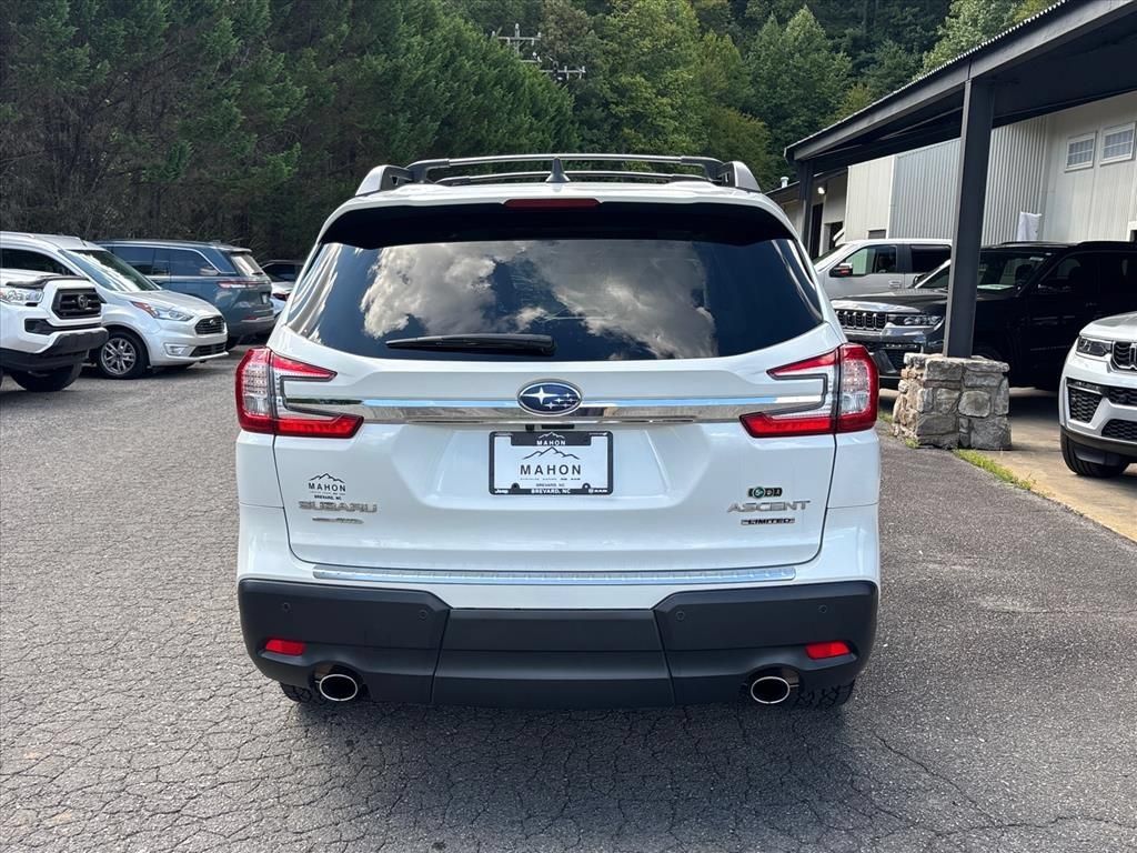 Used 2024 Subaru Ascent Limited w/ Technology Package AWD/4WD image 6