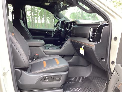 New 2026 GMC Sierra 2500 AT4 w/ AT4 Premium Plus Package AWD/4WD image 24
