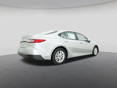 New 2026 Toyota Camry LE image 25