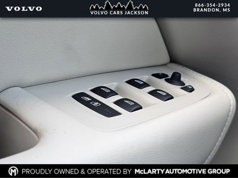 New 2026 Volvo XC60 B5 Ultra w/ Protection Package Premier AWD/4WD image 13