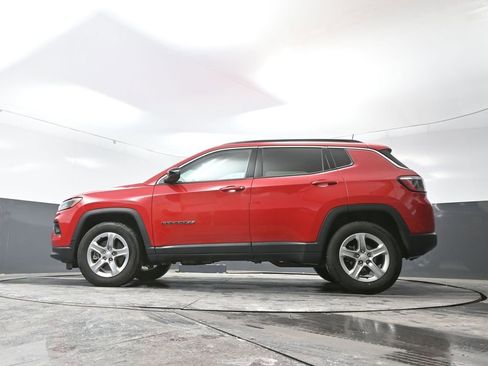 Used 2024 Jeep Compass Latitude image 52