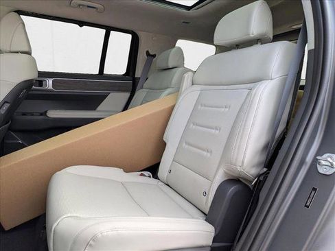 New 2025 Hyundai Santa Fe Calligraphy image 16