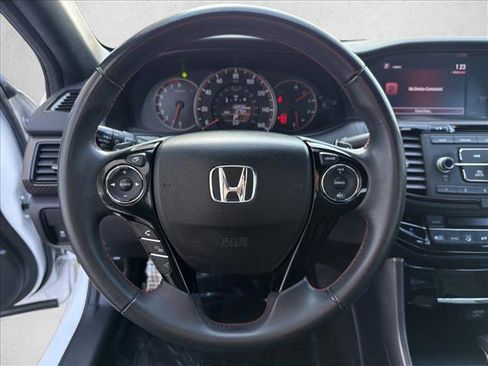 Used 2017 Honda Accord Sport Special Edition image 13