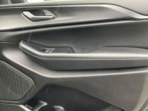 Used 2023 Jeep Grand Cherokee L Laredo image 14