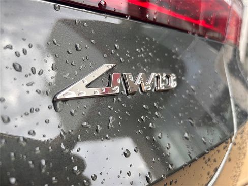 New 2025 Genesis GV80 2.5T Prestige image 10