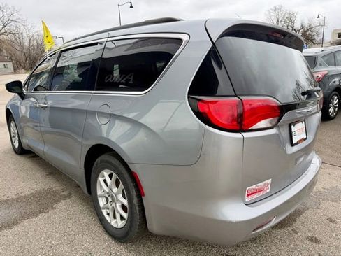 Used 2021 Chrysler Voyager Lxi FWD image 7