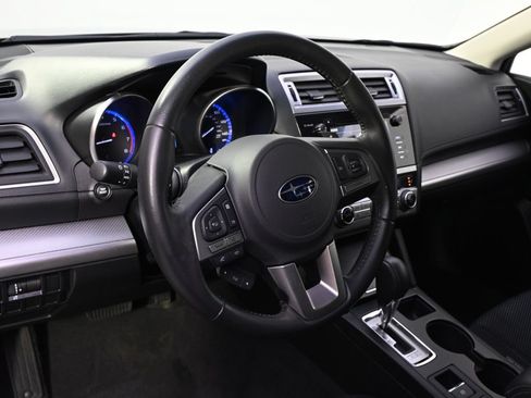 Used 2016 Subaru Outback 2.5i Premium AWD/4WD image 9