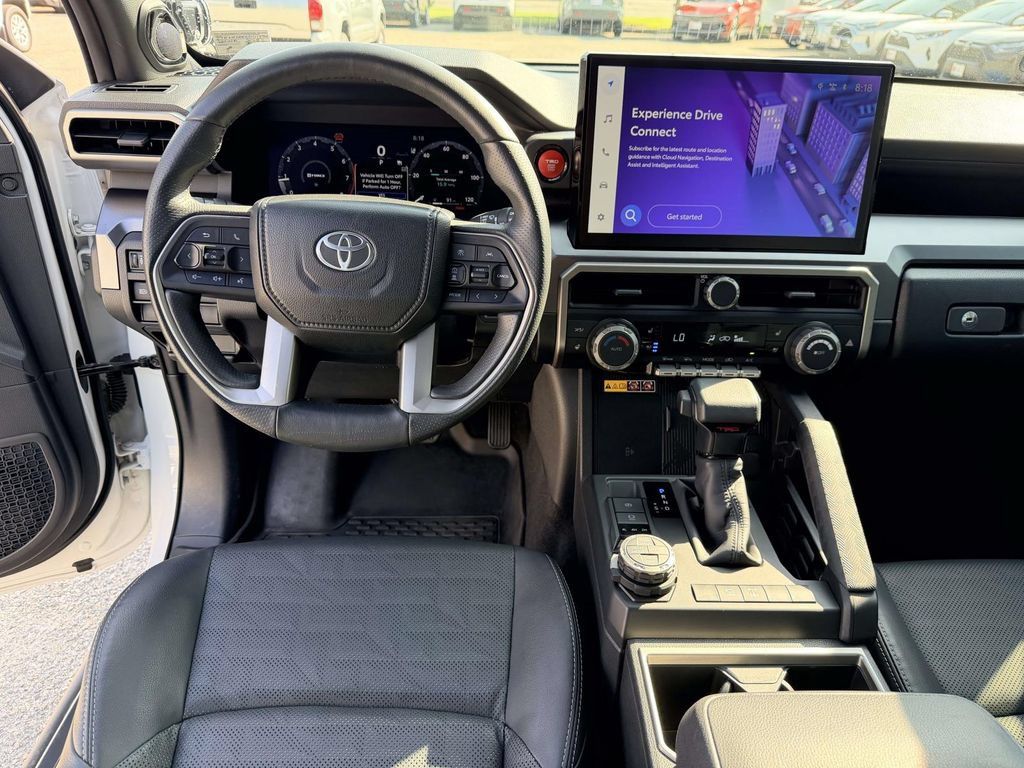 Used 2025 Toyota 4Runner TRD Off-Road Premium AWD/4WD image 2