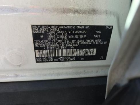 Used 2020 Toyota RAV4 LE image 9