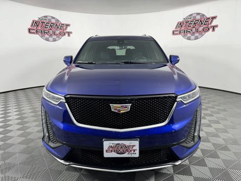 Used 2023 Cadillac XT6 Sport w/ Platinum Package AWD/4WD image 2