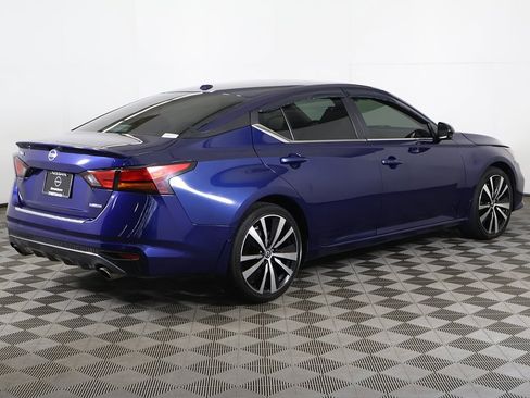 Used 2022 Nissan Altima 2.0 SR image 9