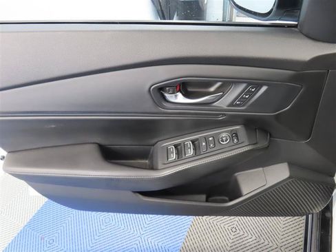 Used 2023 Honda Accord Sport image 12