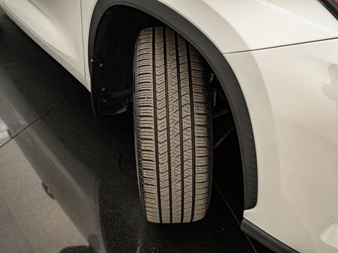 Used 2021 Toyota Highlander Limited image 42