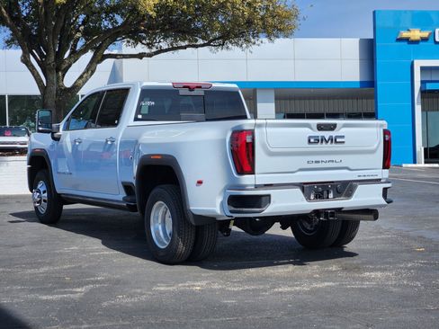 New 2026 GMC Sierra 3500 Denali Ultimate image 3