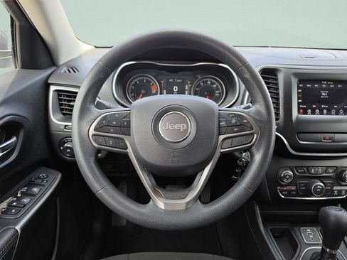 Certified 2019 Jeep Cherokee Latitude w/ Popular Appearance Group FWD image 16